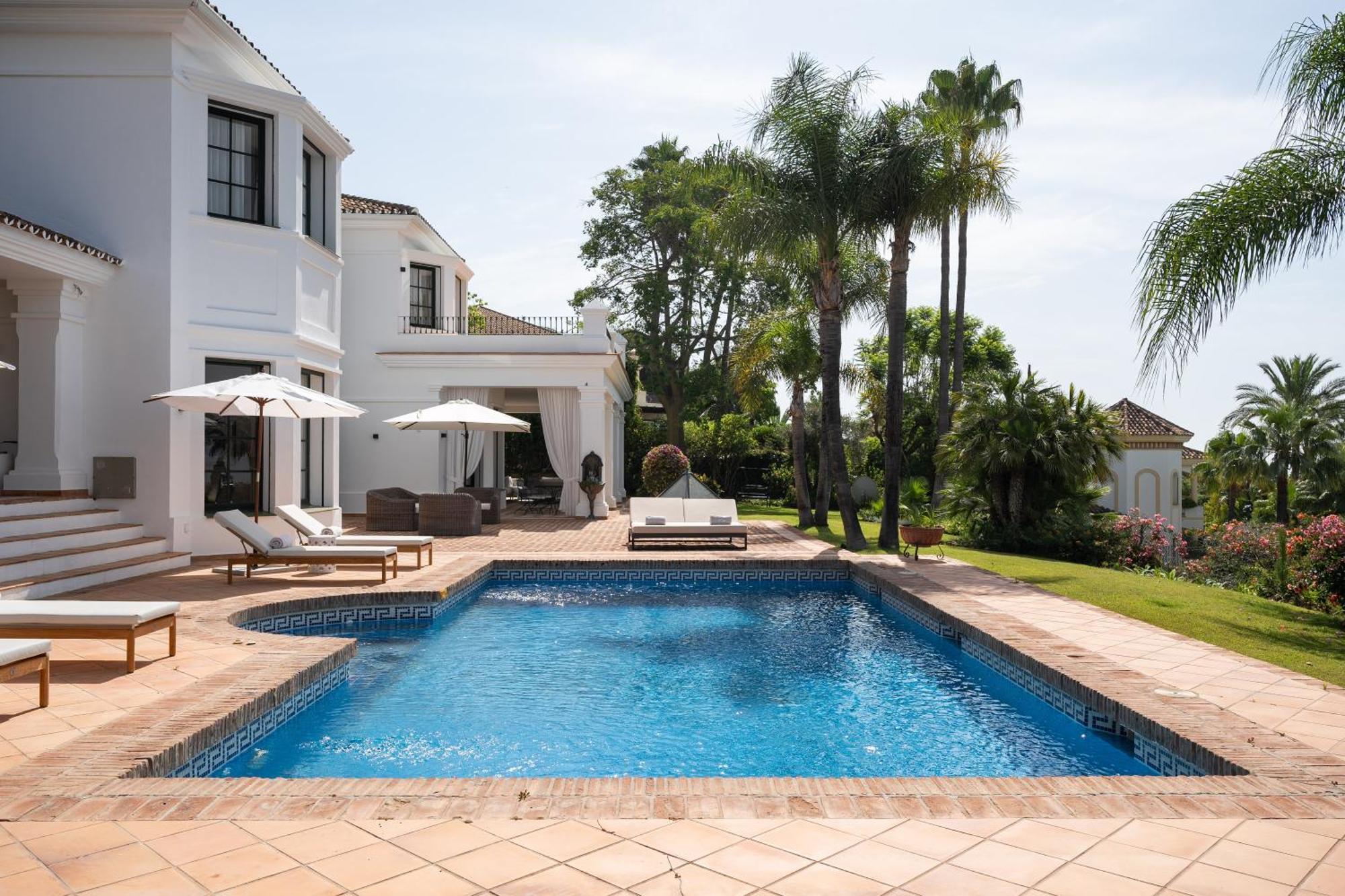 Shakira, Sierra Blanca, Willa Marbella